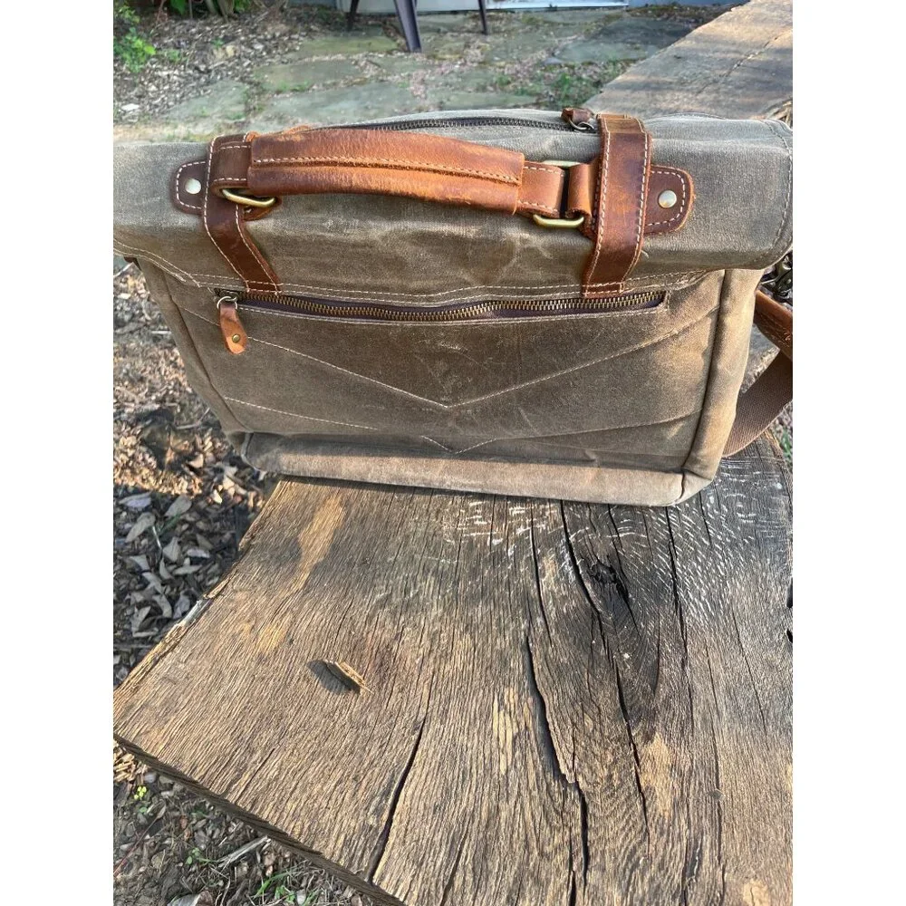 Men's Brown Waterproof Vintage Messenger Bag for 15.6 Inch Laptop - 16 Pockets